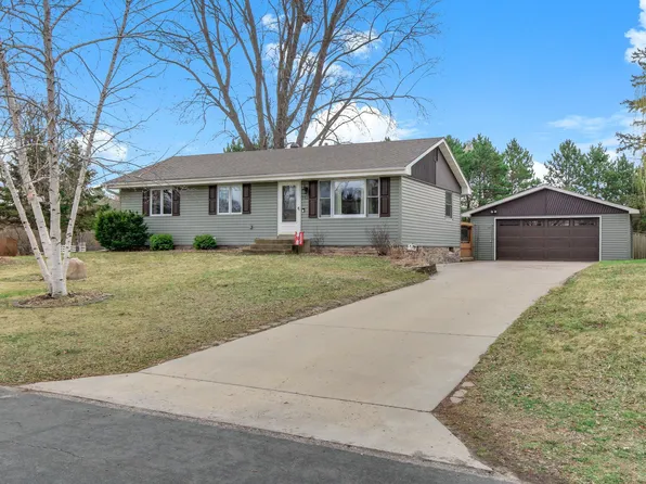 732 Vicky Ln, Lino Lakes, MN 55014