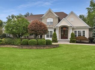 4819 Snow Blossom Ln, Brecksville, OH 44141