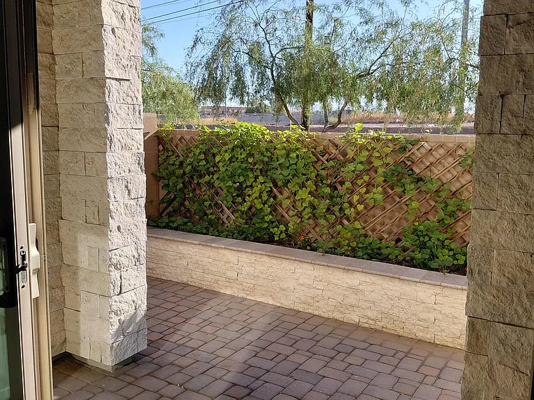 715 N Sparrow Dr — Photo 34