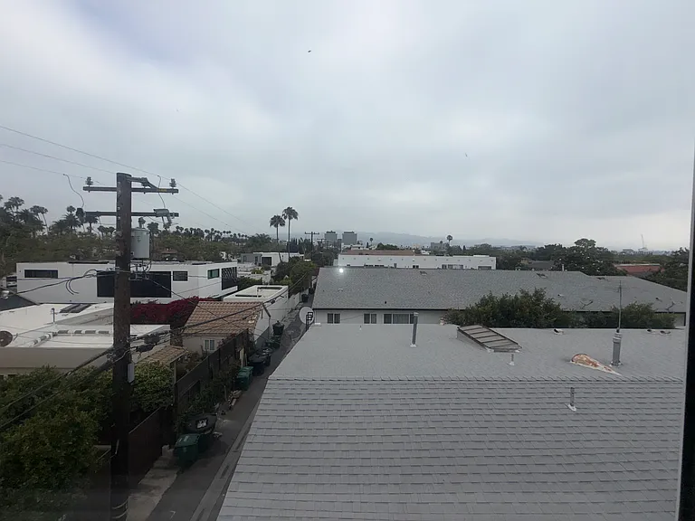 345 S Doheny Dr #304 — Photo 19