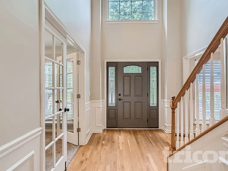 2420 Amber Glen Dr — Photo 17