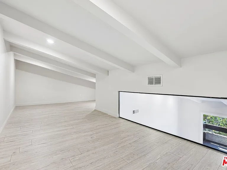 2700 Cahuenga Blvd E #4313 — Photo 26