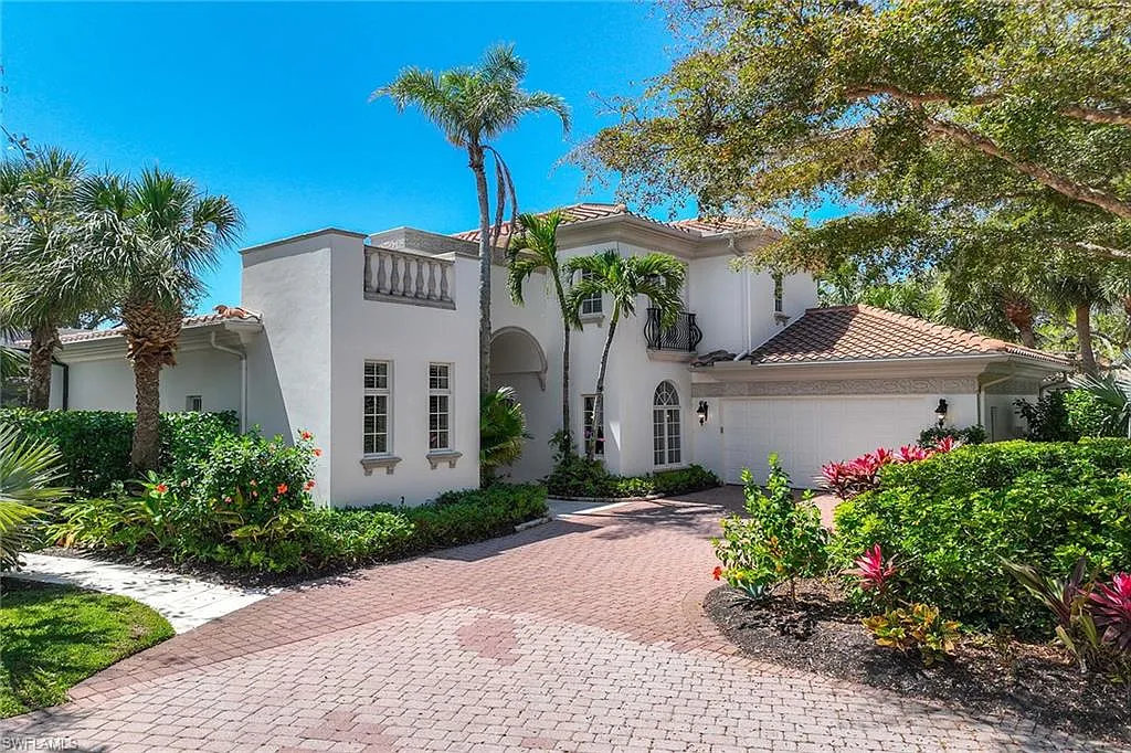 3 bed, 3.5 bath, 3708 sqft, $20,000 — Photo 1