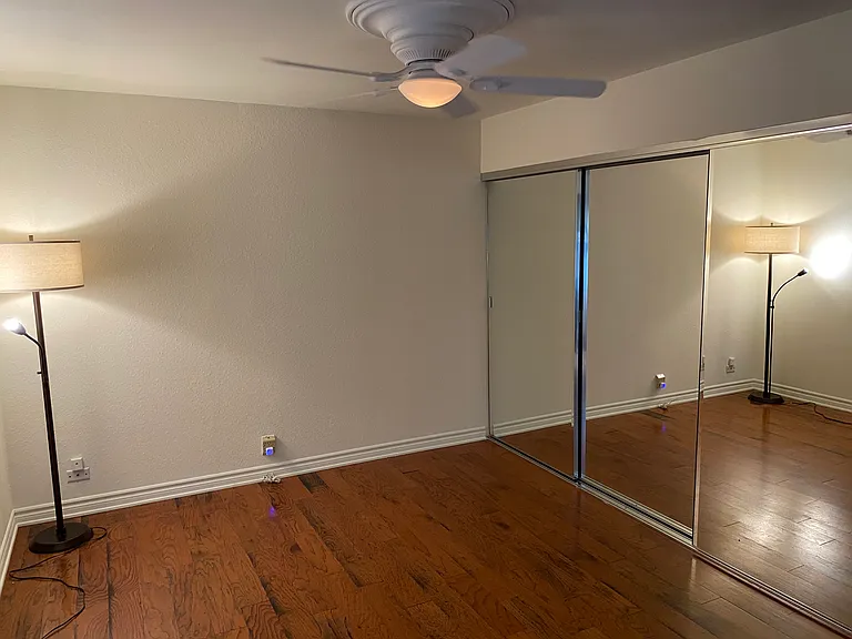 8860 Villa La Jolla Dr #107 — Photo 15
