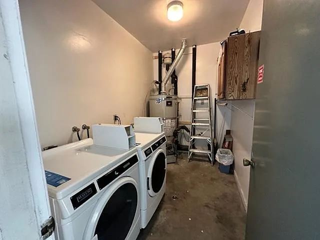 332 Carriage Dr #2 — Photo 13