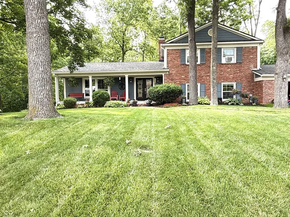 1226 Hillcrest Dr, Carmel, IN 46033