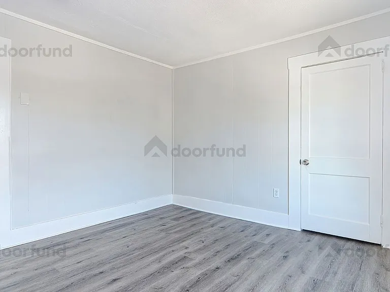 11 Pleasant St #7 — Photo 10