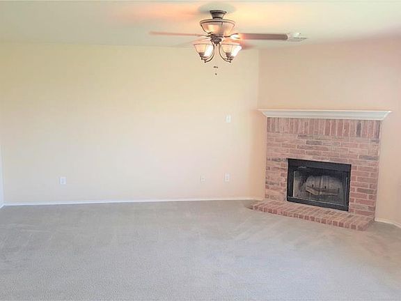 5th image of 4256 Gladney Ln