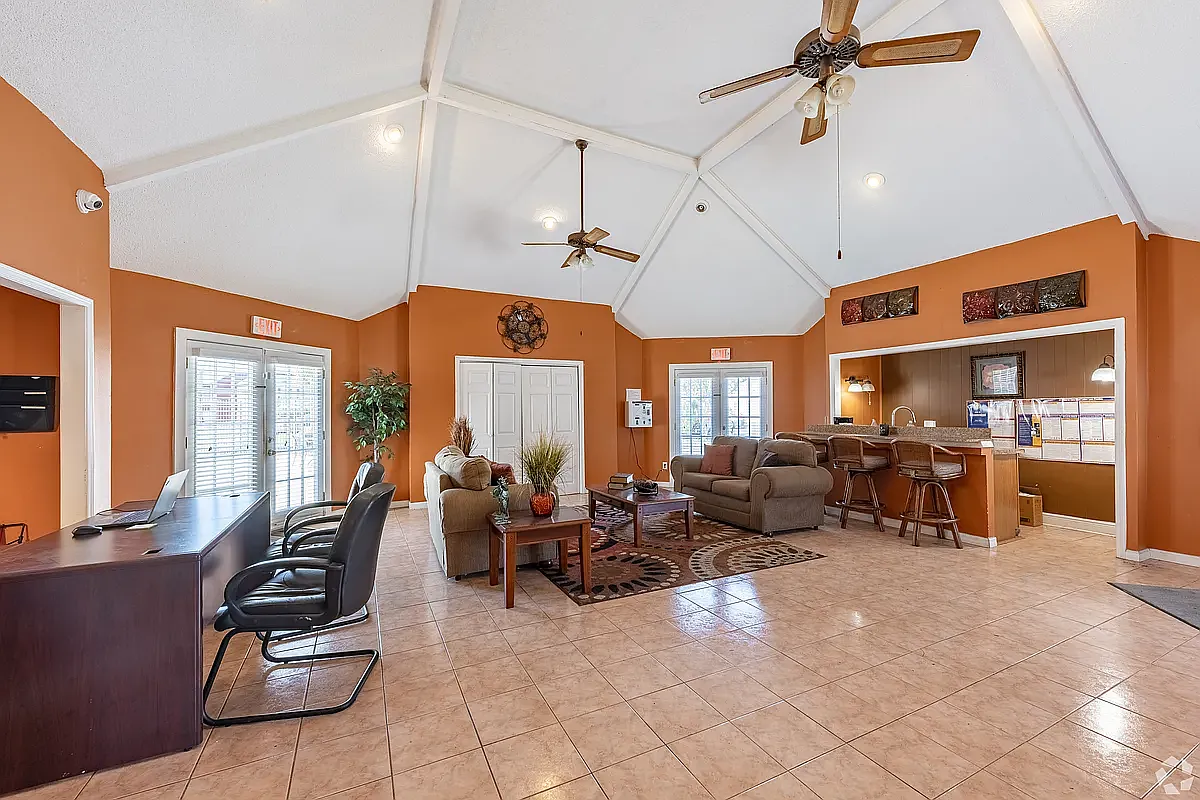 Compass Pointe Apartments — Photo 2