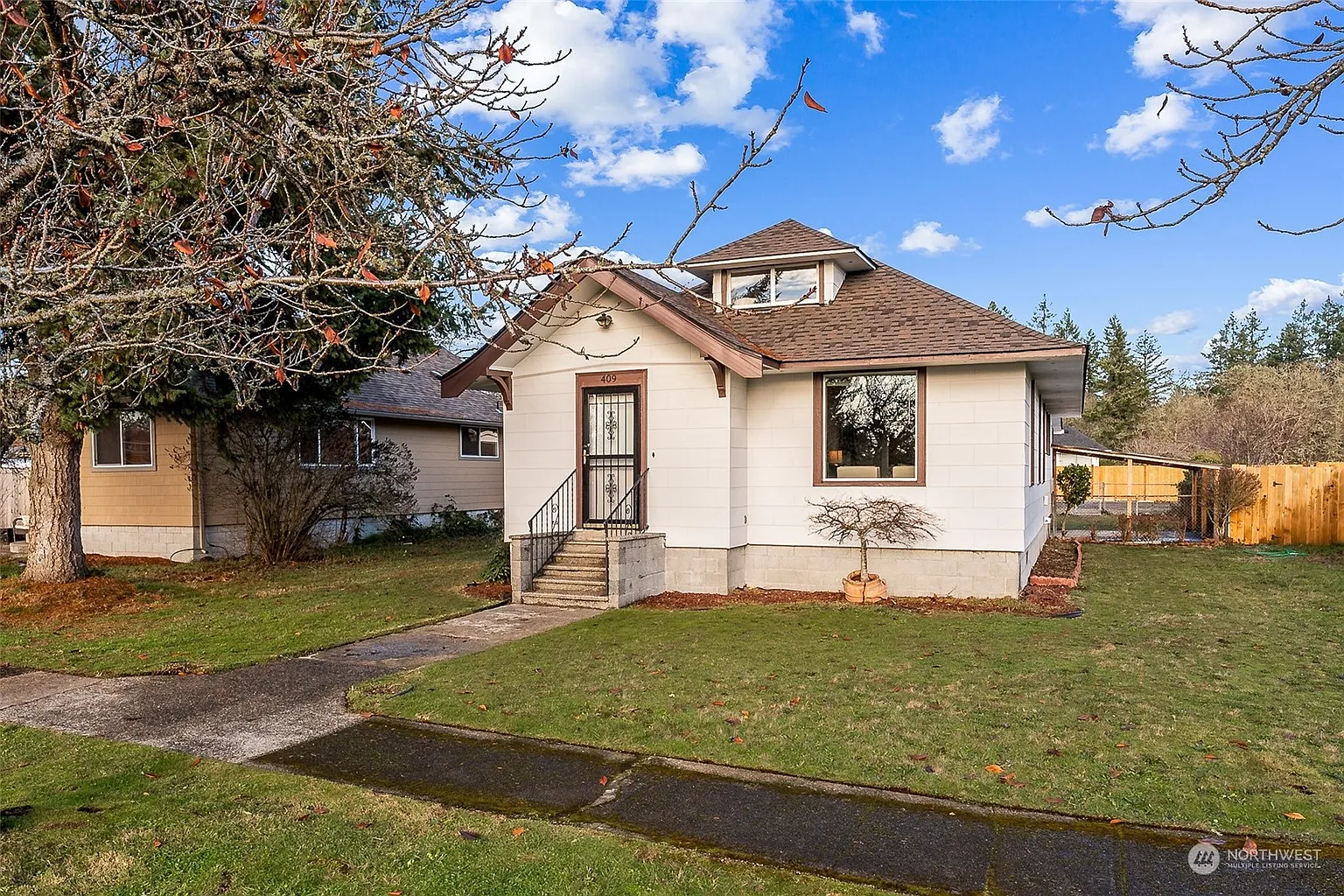 409 Louviers Avenue photo 1