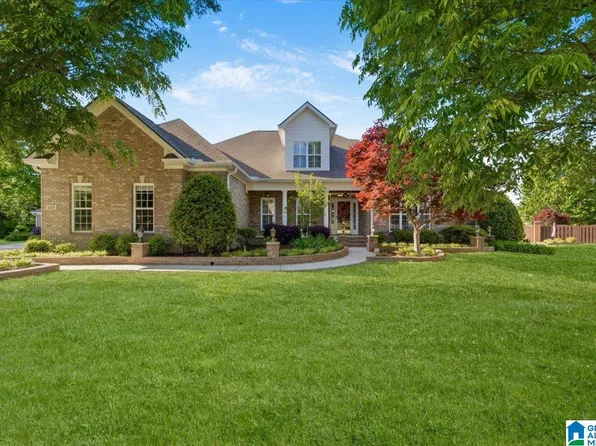 105 Bishop Spring Ct, Huntsville, AL 35806