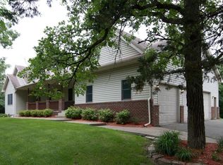 8 Baillon Ln, Lakeland, MN 55043