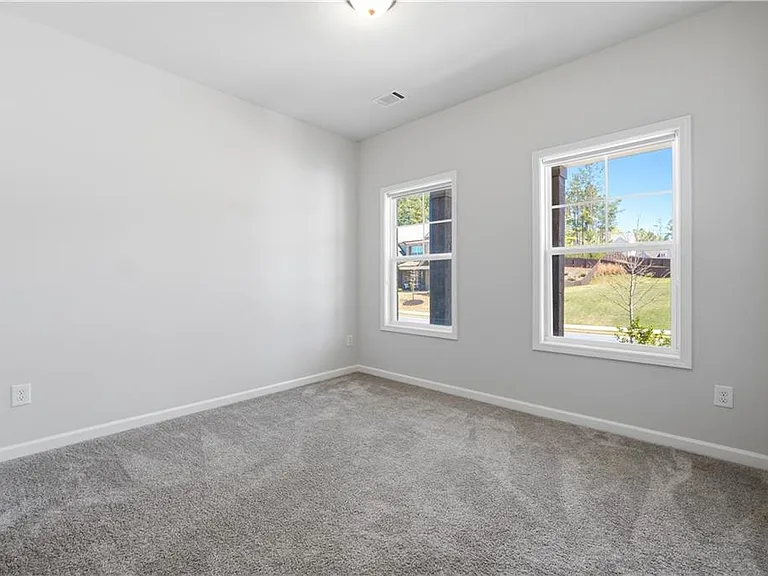176 Brant Cir — Photo 16