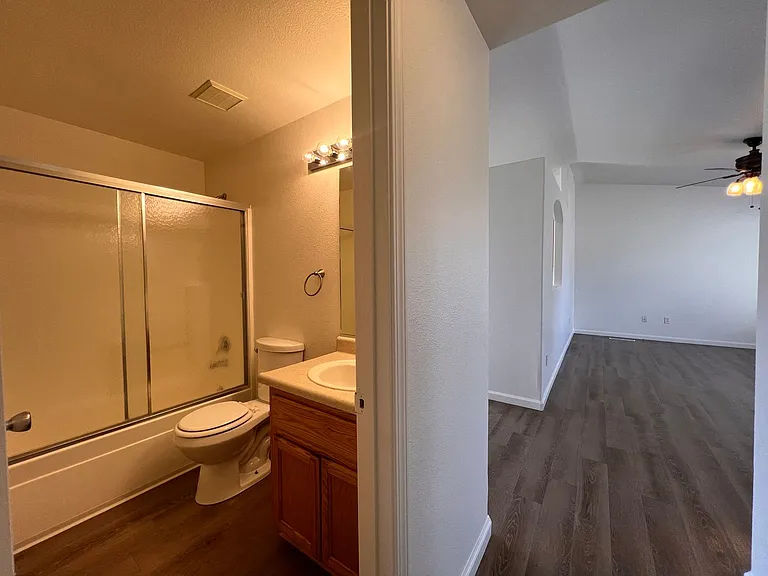 122 Prairie Ln — Photo 16