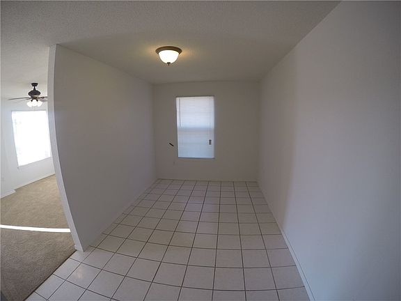 4th image of 240 Elsworth Dr