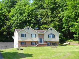 32 Rocky Top Ln, Morgantown, WV 26508