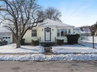 65 Boulevard Ave, Lincoln, RI 02865