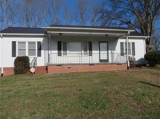 1814 13th Ave SW, Hickory, NC 28602