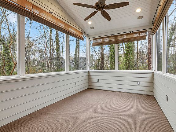 5th image of 2717 Rockbridge Ct