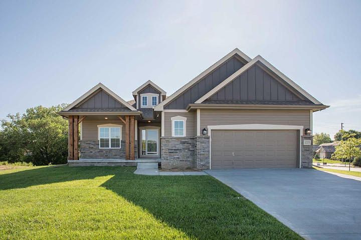 1st image of 15 Butternut Cir