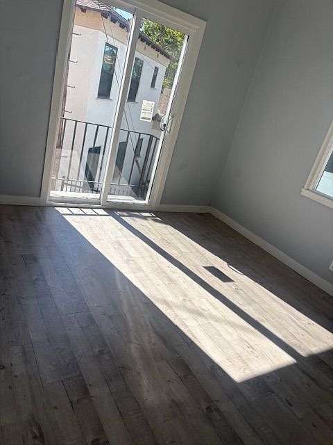 1st image of 4213 8th Ave #4215