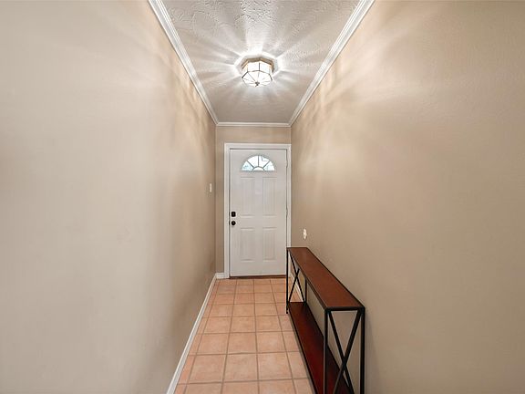4th image of 2111 Willow Blvd