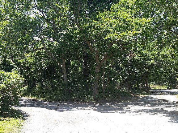 Parcel on Quiet, Private Rd.
