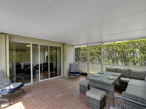 4th image of 222 NW 48TH Avenue