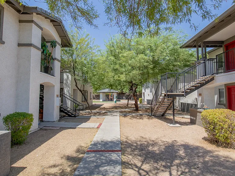 Agave Court — Photo 15