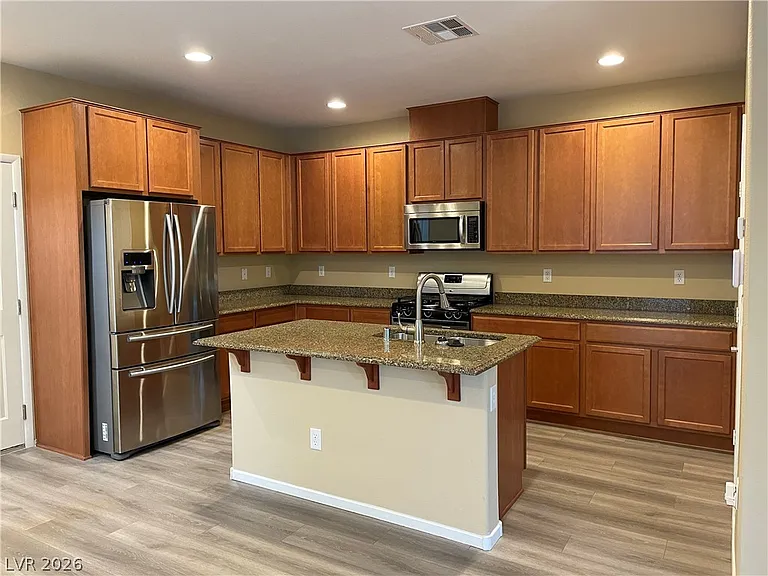 8620 Rowland Bluff Ave — Photo 9