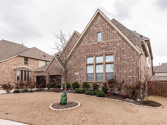 2nd image of 925 Pleasant View Dr