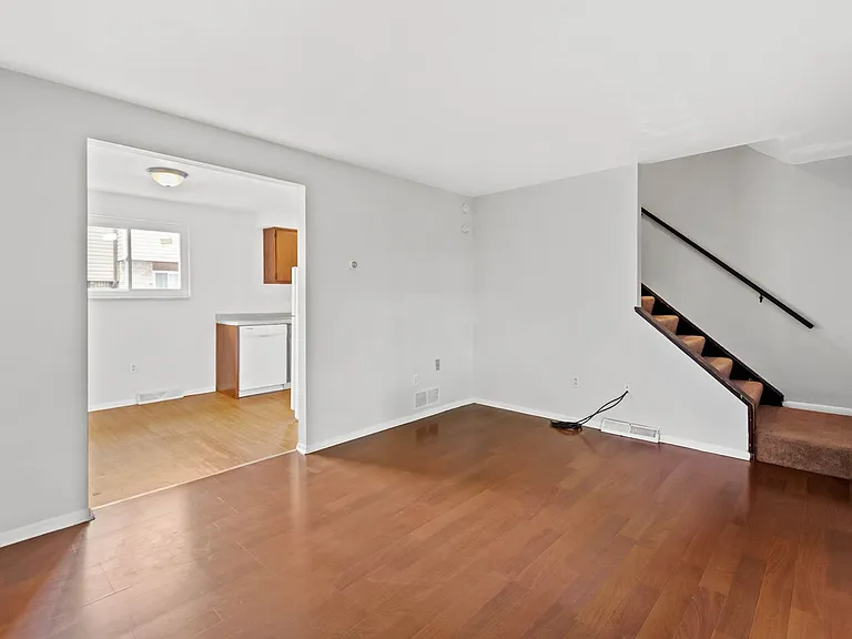 Baldwin Cathell Townhouses — Photo 42