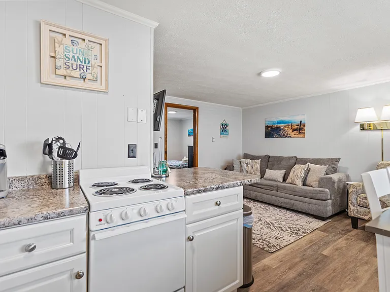 70 E Grand Ave #106 — Photo 6