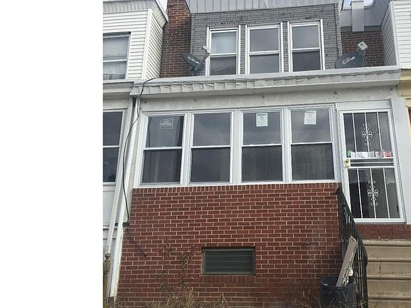 2nd image of 2645 Massey St