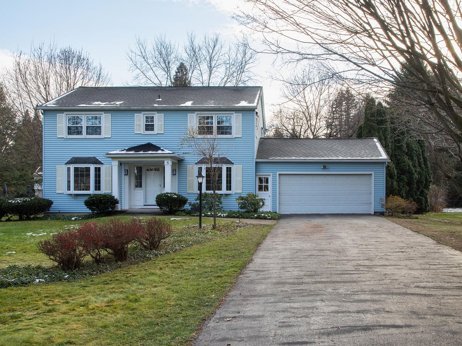 5 Landmark Ln, Pittsford, NY 14534 Zillow