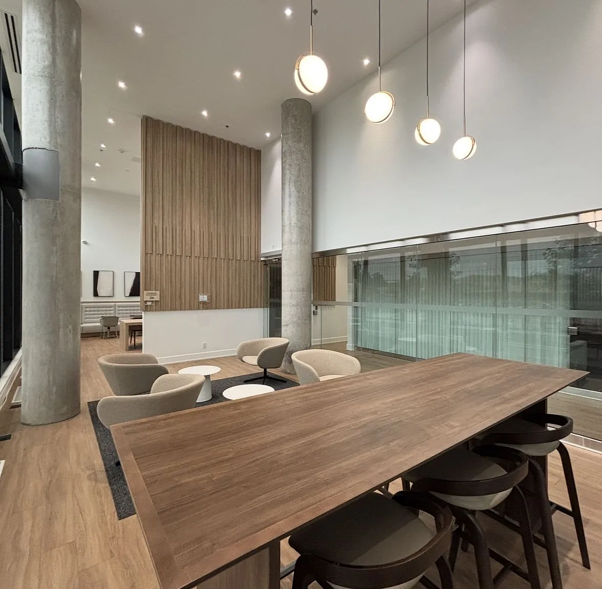 2 bed, $2,500 — Photo 2