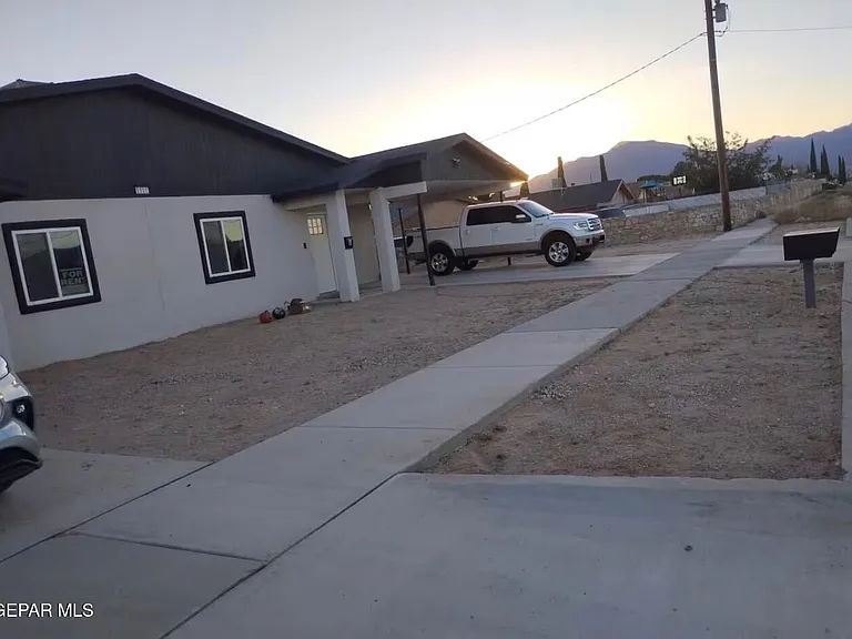 6902 S Angora Loop Ave — Photo 1