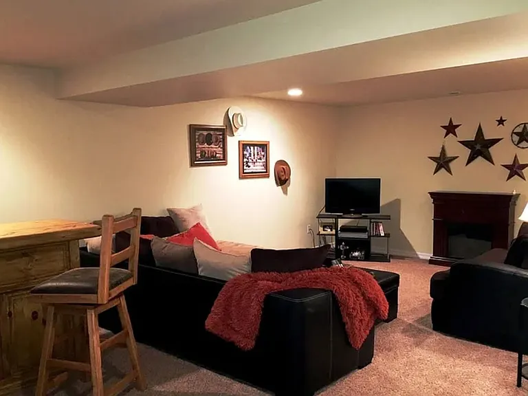 2651 Lynbarton Point — Photo 12