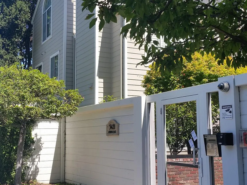 3421 El Camino Real #10