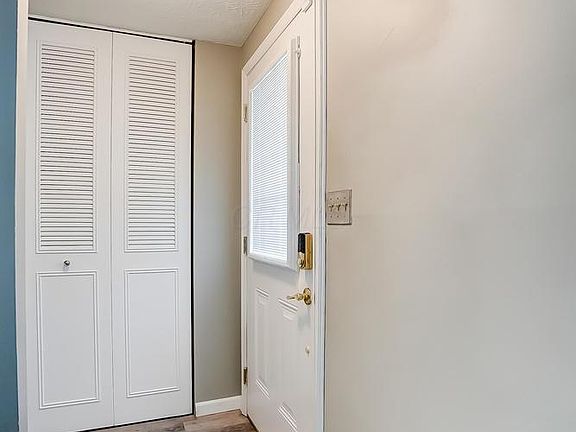 3rd image of 2626 Stoney Way