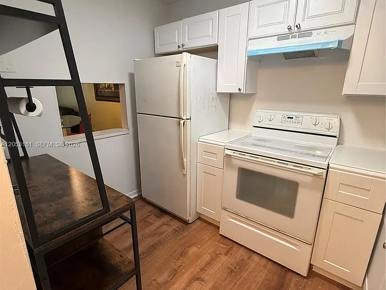 8590 Sunrise Lakes Blvd #309 — Photo 6