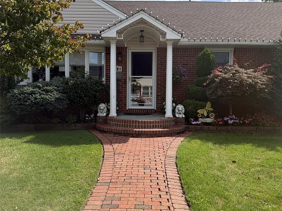 145 Diamond Ave
