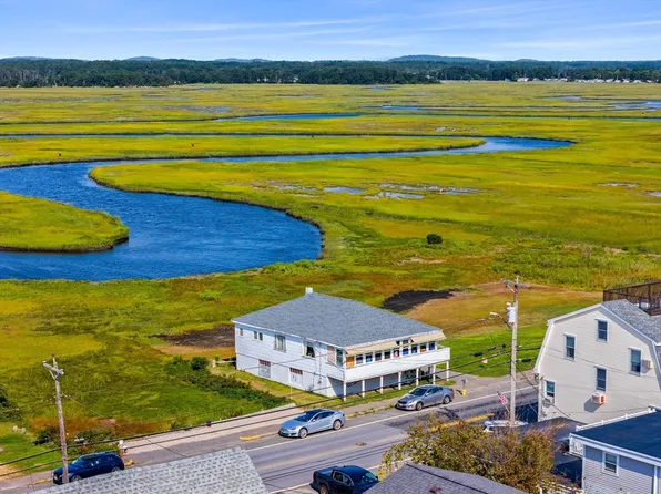 315 N End Blvd, Salisbury, MA 01952