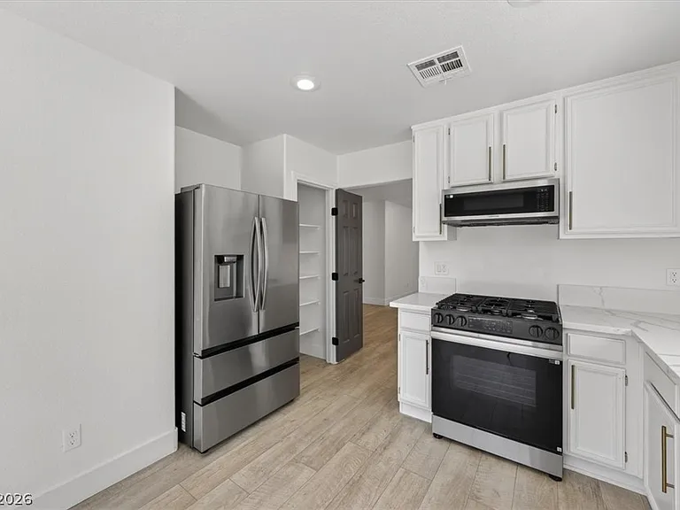 6377 Whispering Clouds Ct — Photo 17