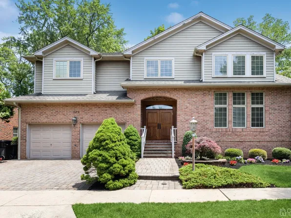 109 N 9th Ave, Highland Park, NJ 08904