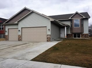 3105 10th St NW, Minot, ND 58703