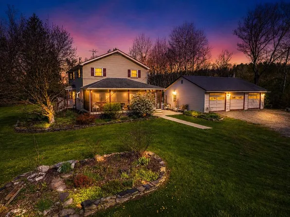 521 Skyline Dr, Lawrenceville, PA 16929