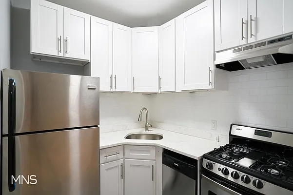 Rented by MNS Marketing | media 14