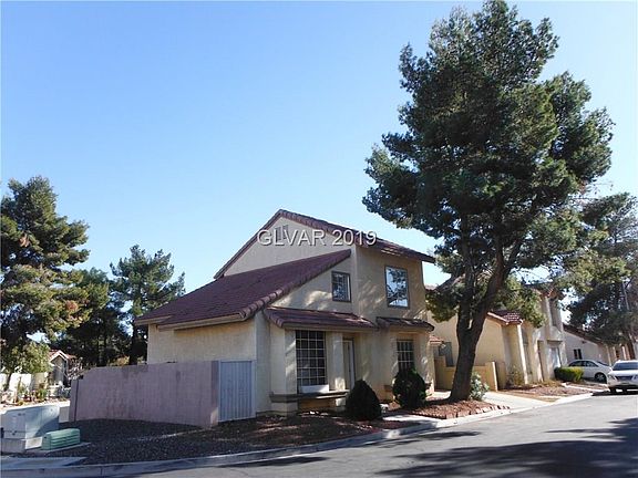 2nd image of 2622 Sesame Dr #0