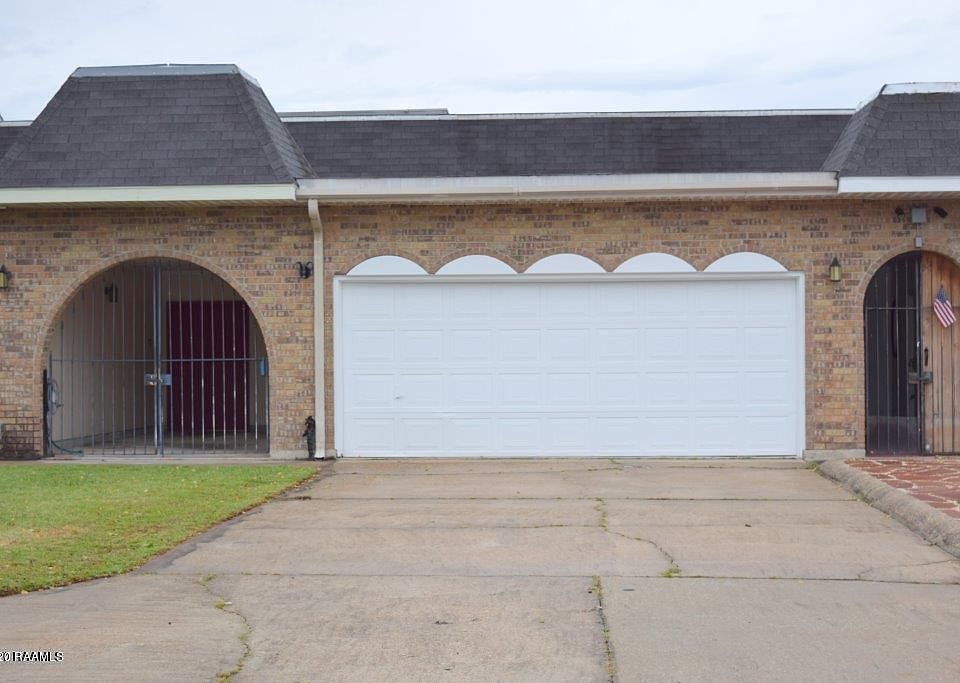 1st image of 106 Highland Dr Unit B